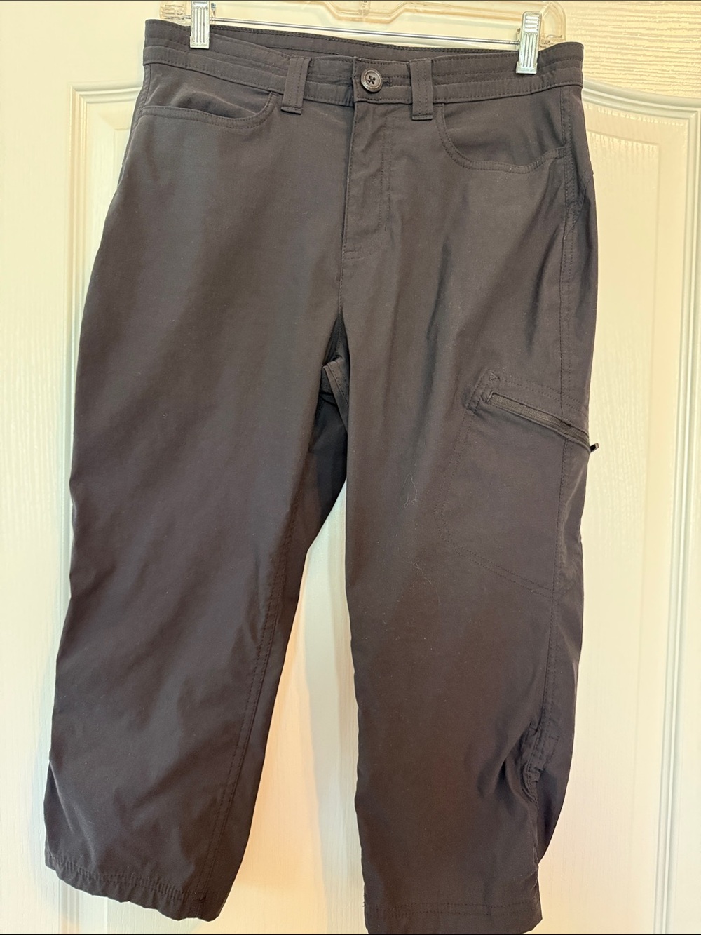 Eddie Bauer Black Women’s Tech Capris